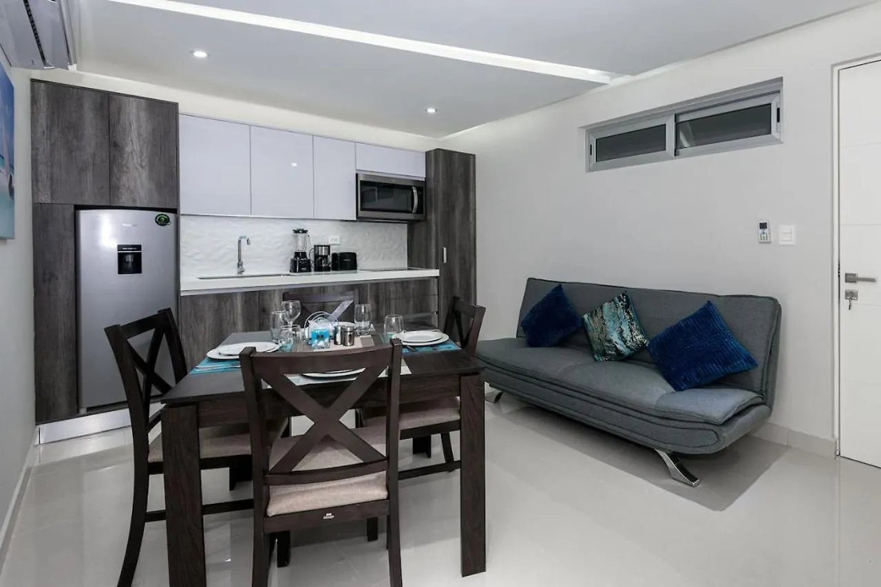 Chhavi Luxury 1 Bdrm Great Ocean View From Roof Apartment Playa del Carmen