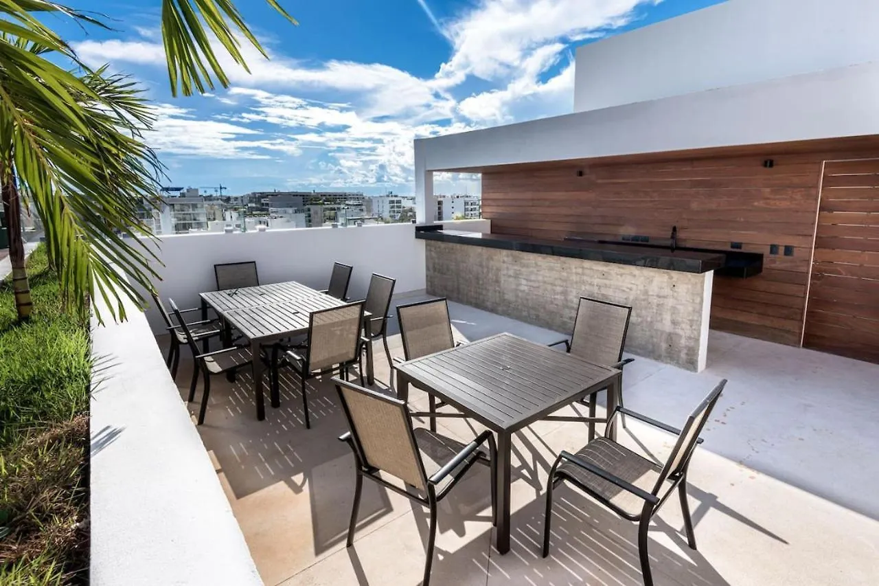 Chhavi Luxury 1 Bdrm Great Ocean View From Roof Apartment Playa del Carmen