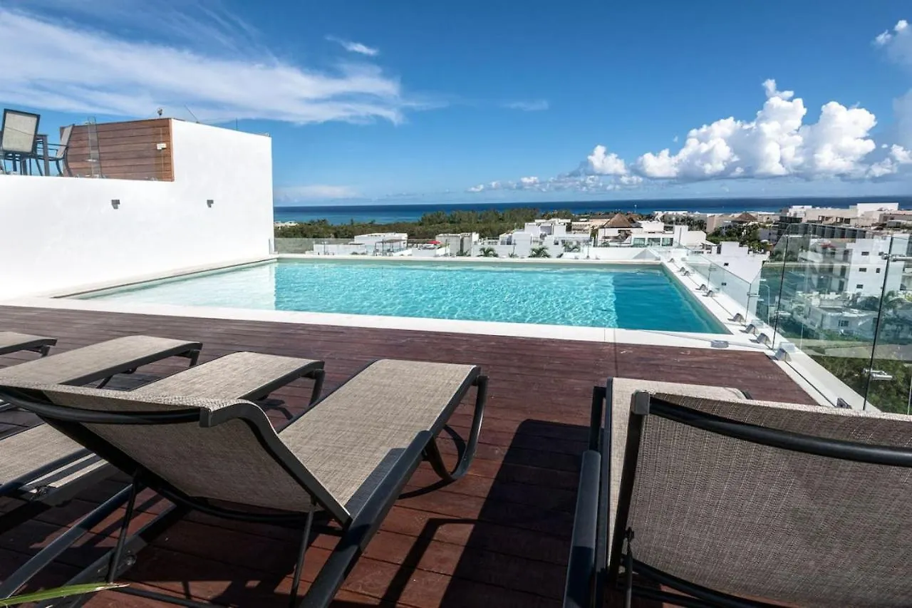 Chhavi Luxury 1 Bdrm Great Ocean View From Roof Apartment Playa del Carmen